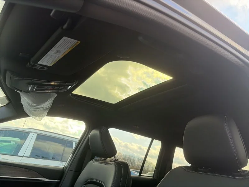 2026 Jeep Grand Cherokee Laredo - Photo 13