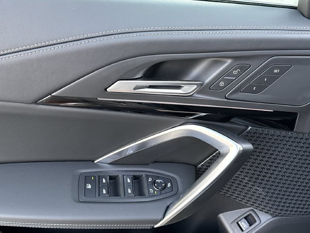 New 2027 Green BMW xDrive28i image 13