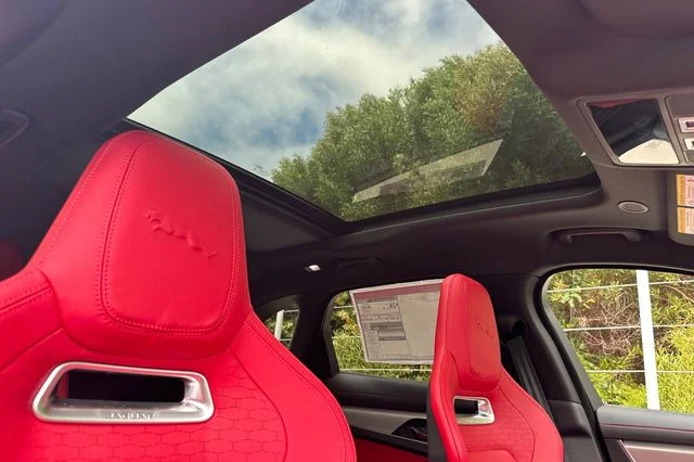 2026 Jaguar F-Pace R-Dynamic S - Photo 16