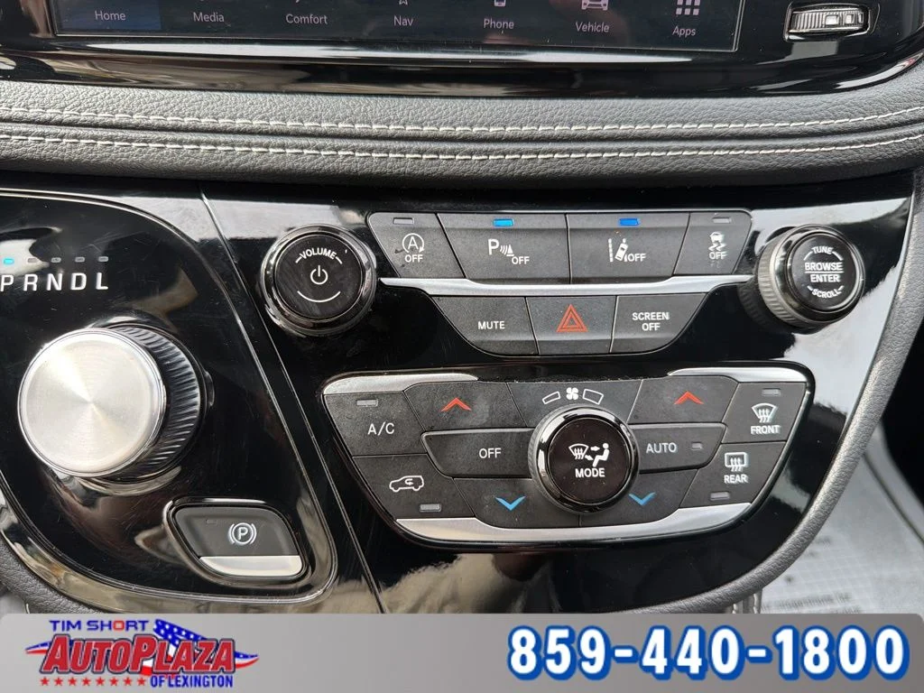 Used 2025 Black Chrysler Limited image 16