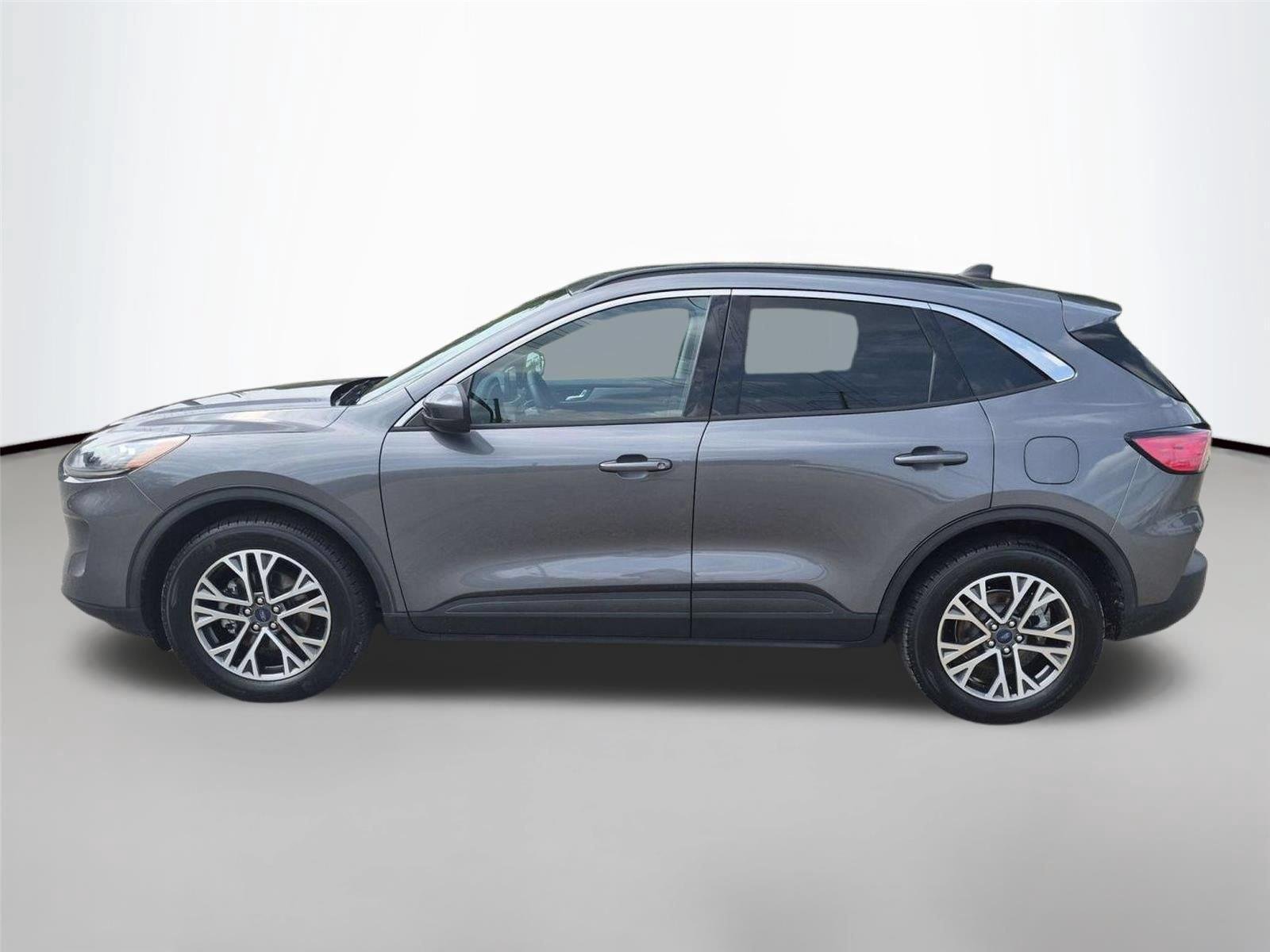 Used 2021 Carbonized Gray Metallic Ford SEL image 2