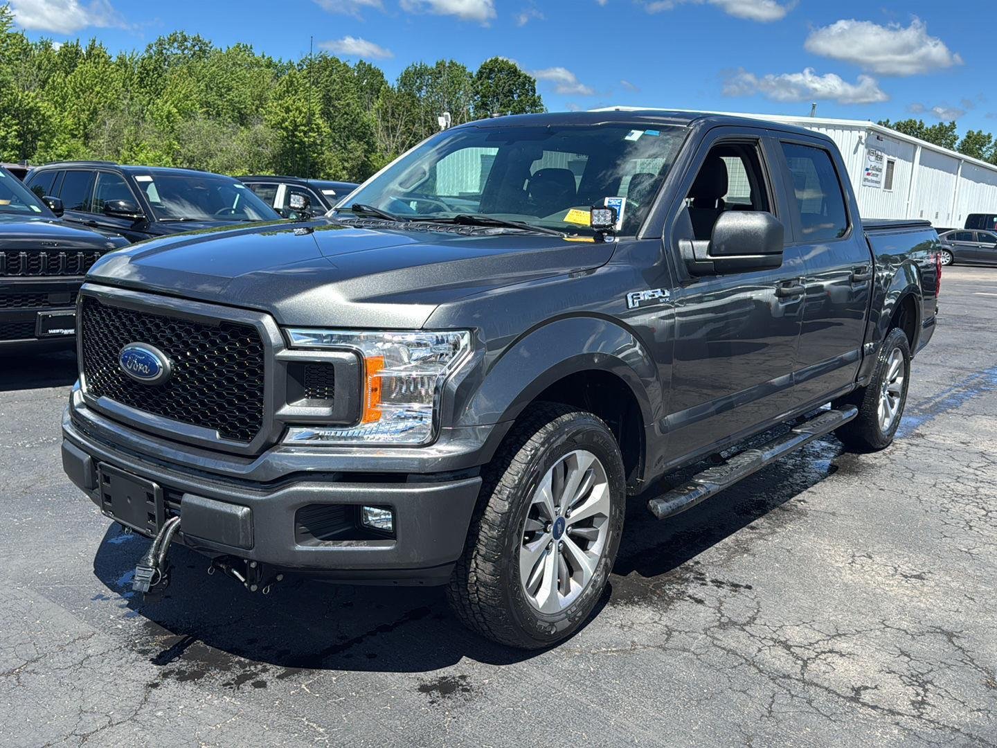 Used 2018 Magnetic Ford XL image 6