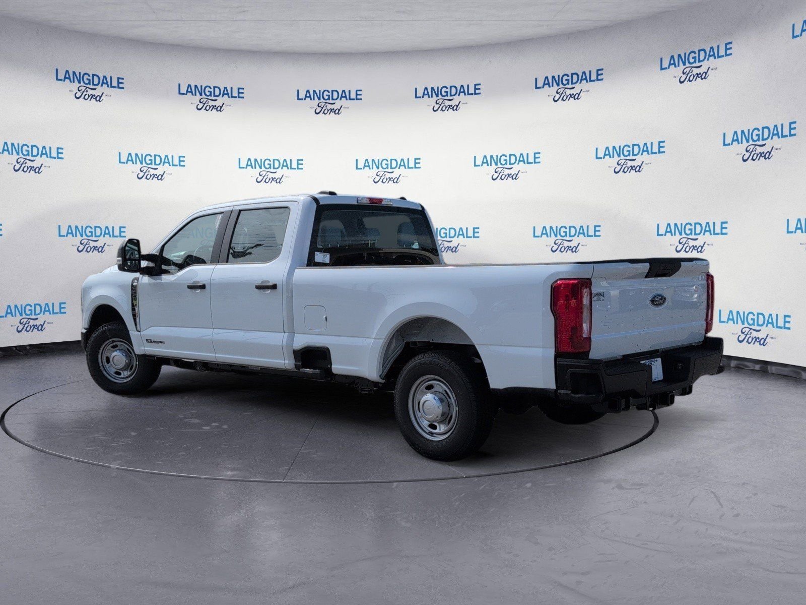 2026 Ford F-350 Super Duty XL - Photo 9