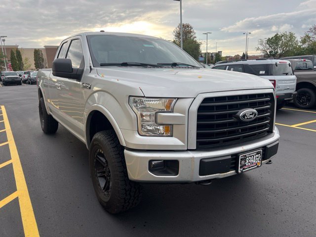 Used 2017 Silver Ford XLT image 1