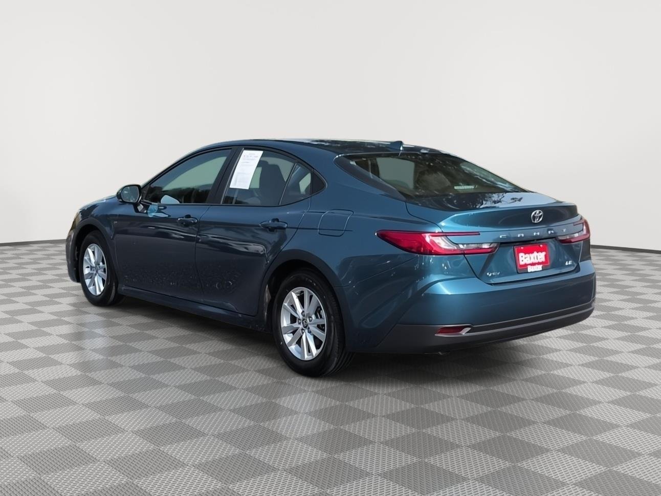 Used 2025 Ocean Gem Toyota LE image 9
