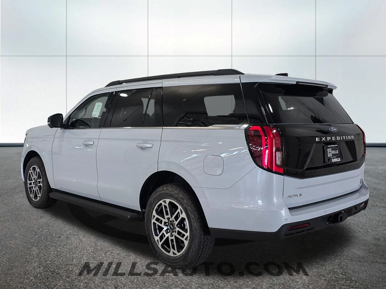 New 2026 Space Silver Metallic Ford Active image 4
