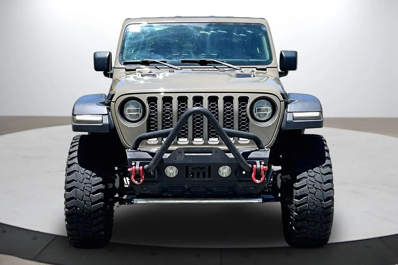 Certified Used 2020 Green Jeep Rubicon image 3