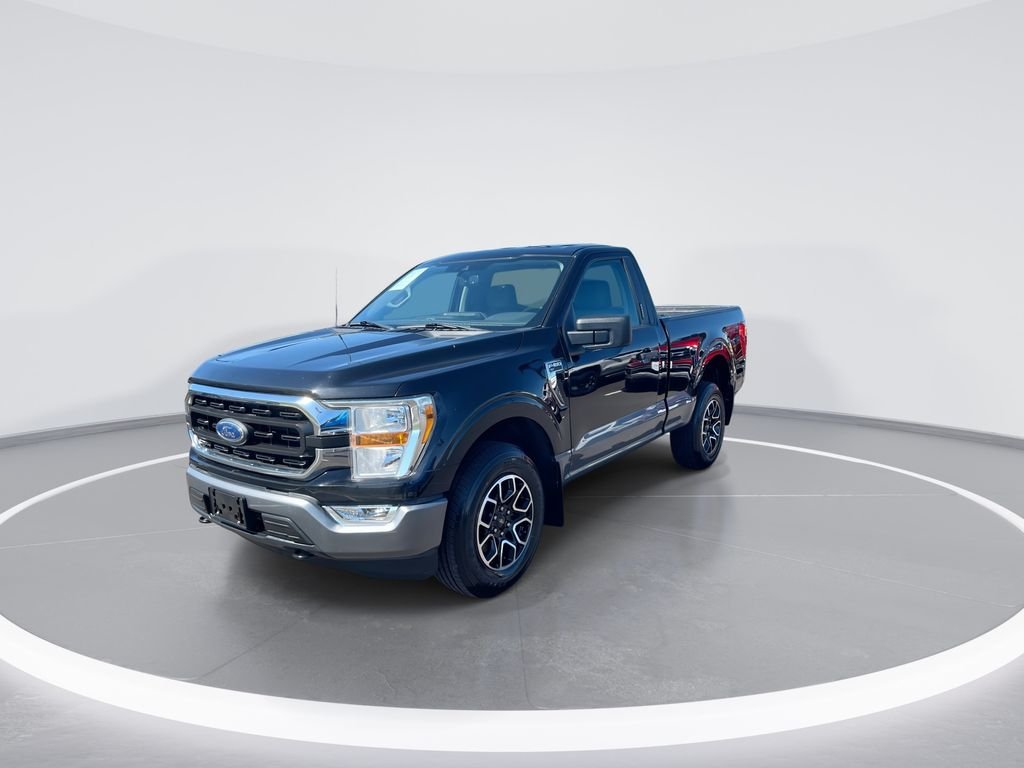 Used 2022 Black Ford XLT image 4