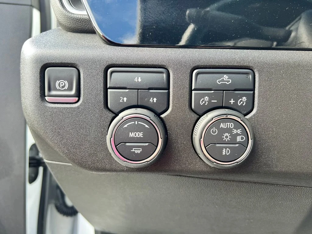 2025 Chevrolet Silverado 2500HD LT - Photo 14