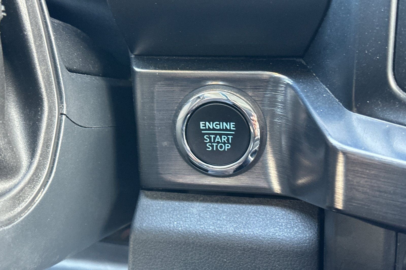 Used 2024 White Ford Lariat image 23