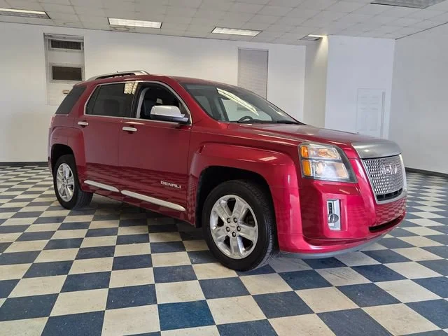 Used 2015 CRYSTAL RED TINTCOAT GMC Denali image 1