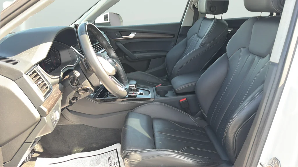 Used 2024  Audi 45 S line Premium image 18