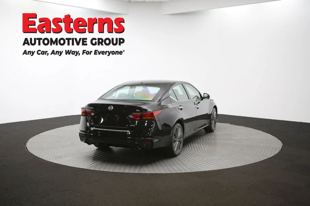 Used 2023 Black Nissan 2.5 SL image 40