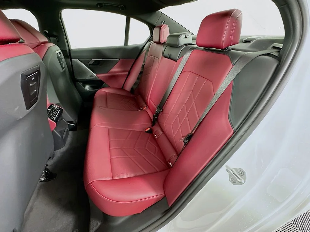 2025 BMW 5 Series 530i - Photo 25