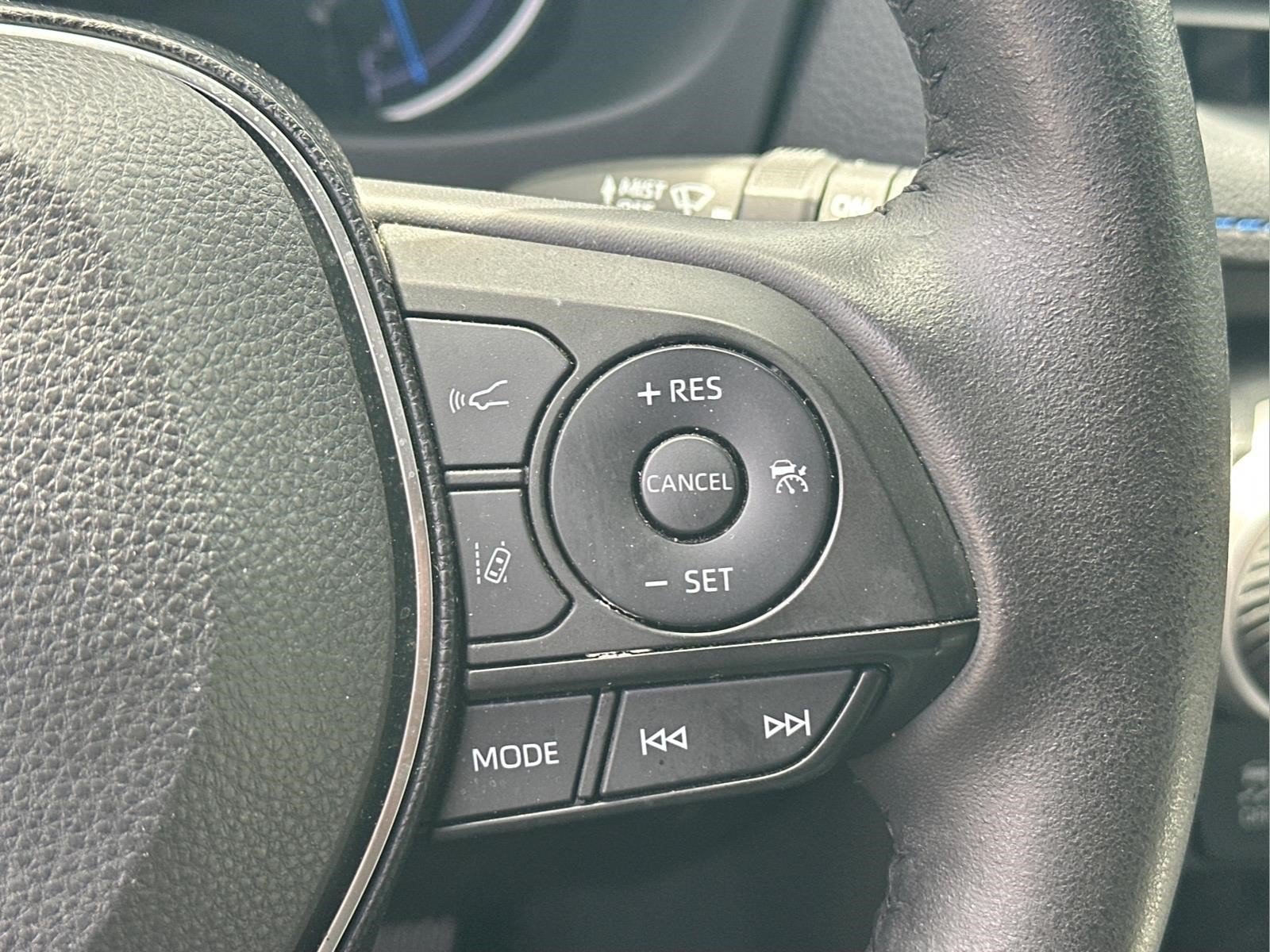Used 2019 Blizzard Pearl Toyota Hybrid XSE image 25