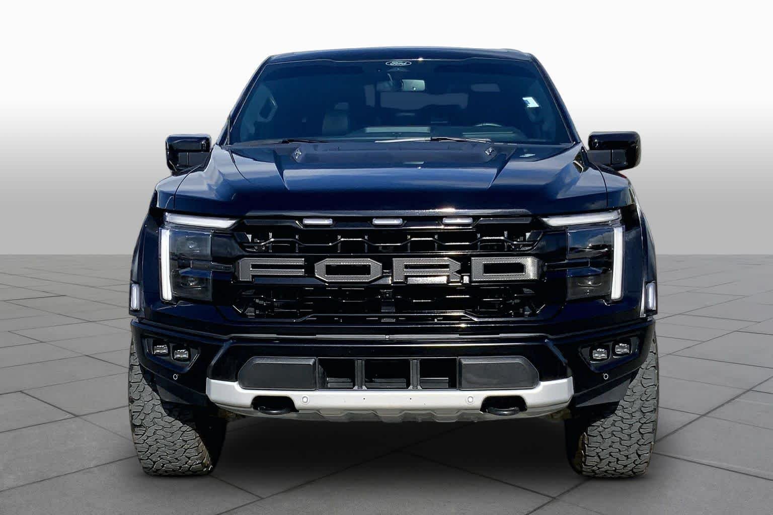 Used 2025 Agate Black Metallic Ford Raptor image 4