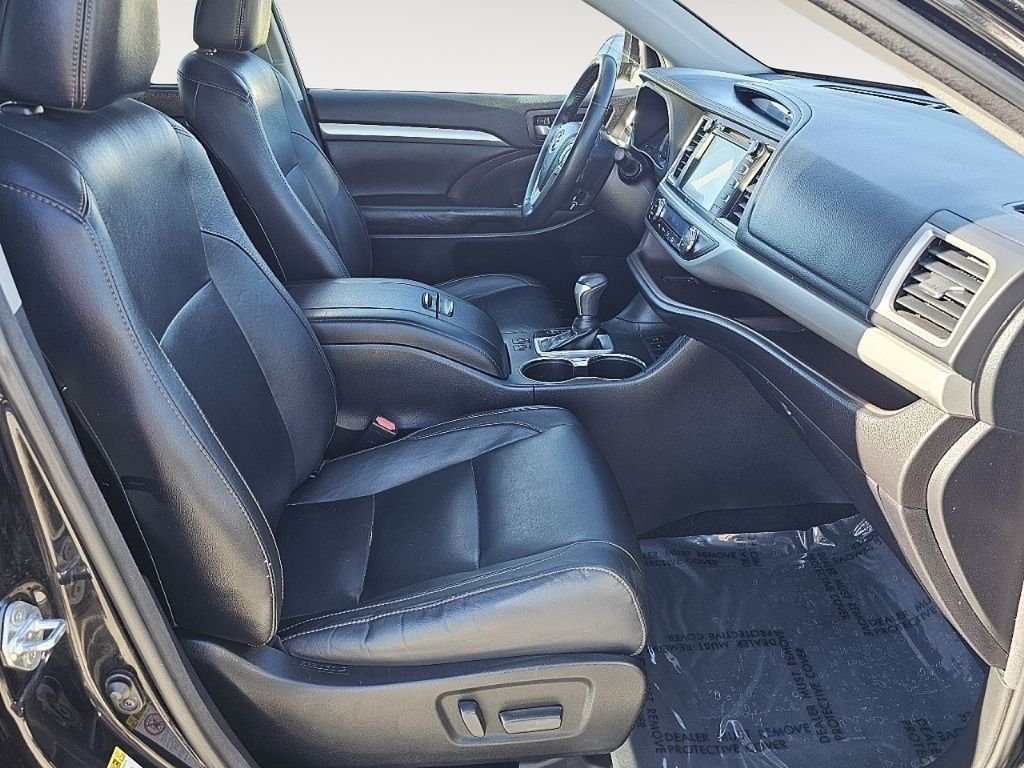 2017 Toyota Highlander XLE - Photo 19