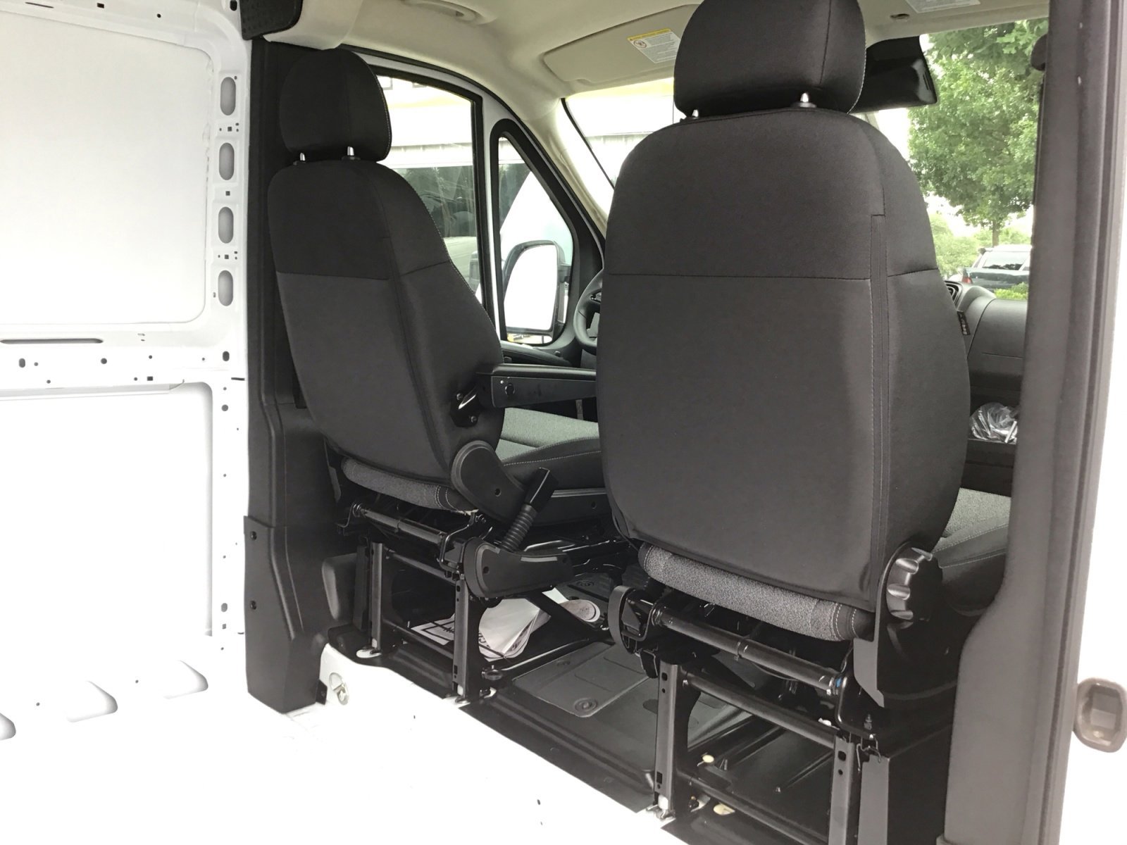 New 2026 Bright White Clearcoat RAM Tradesman image 23