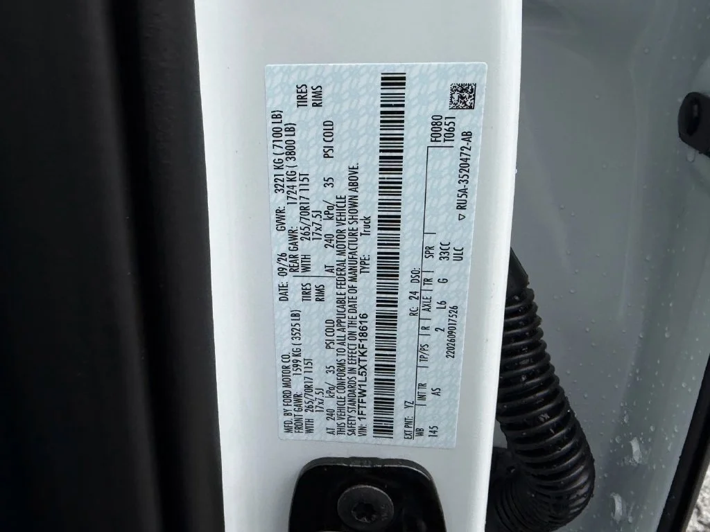 New 2026 Oxford White Ford XL image 16