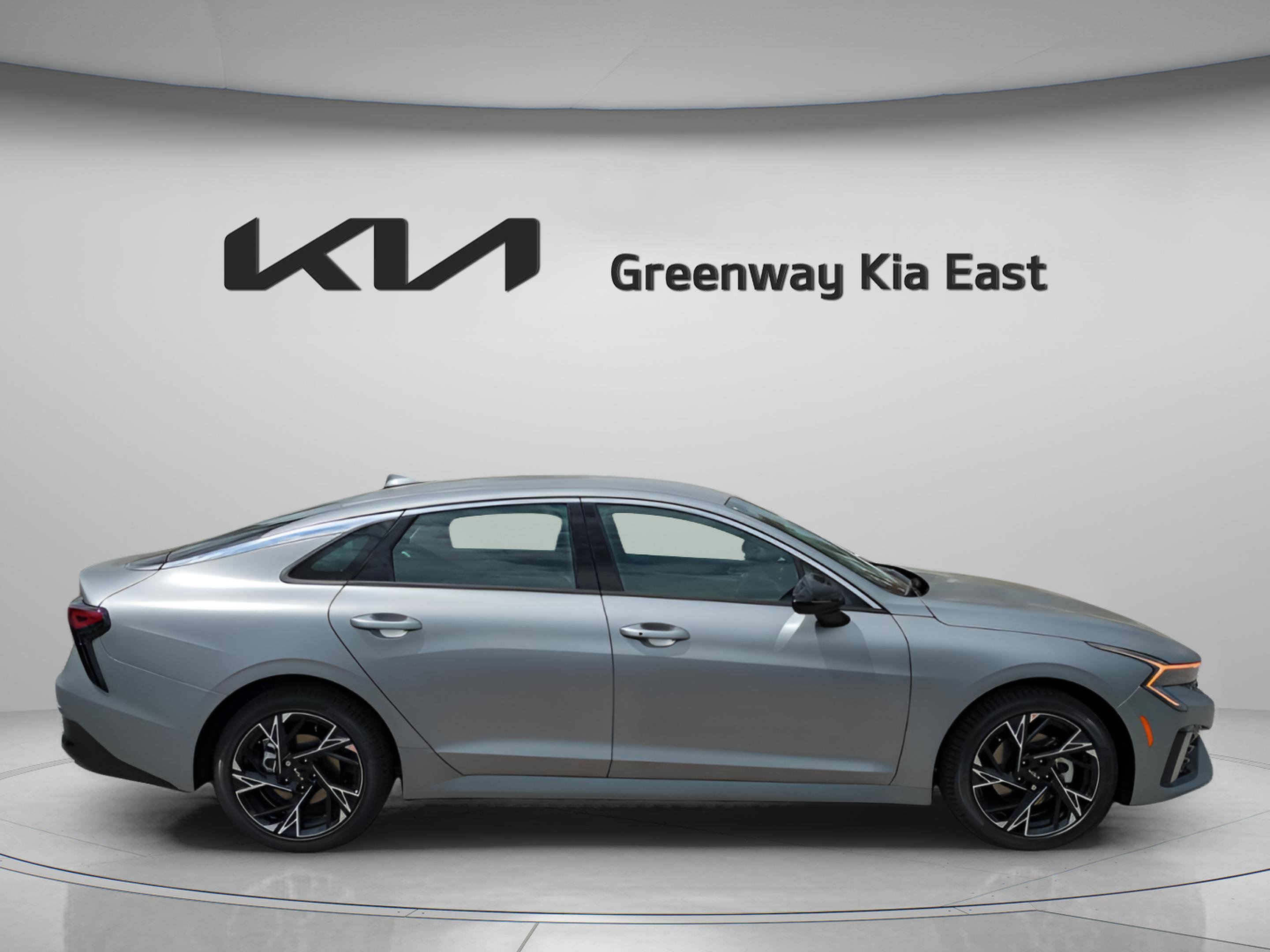 New 2026 Steel Matte Gray Kia GT-Line image 5