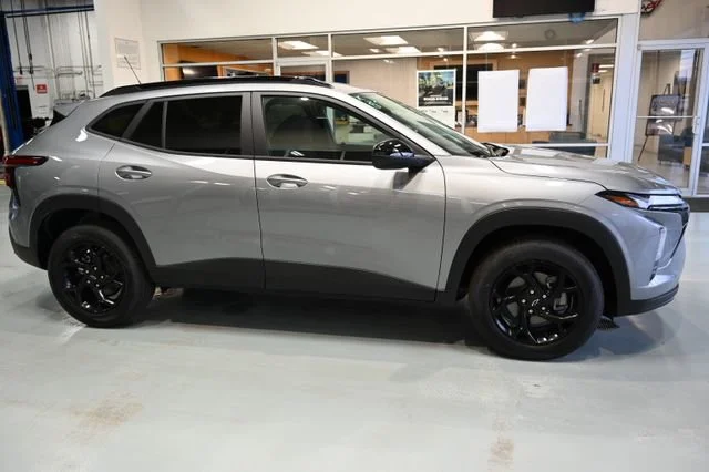 2026 Chevrolet Trax LT - Photo 4
