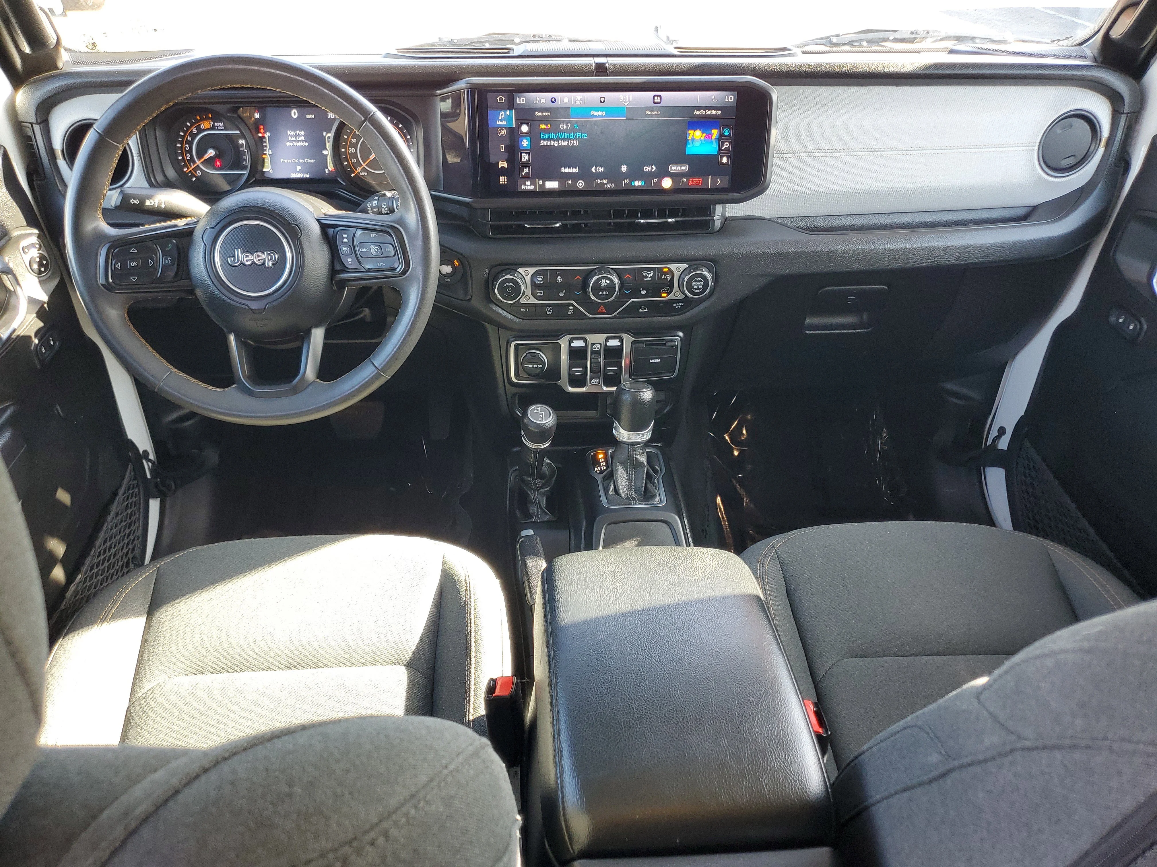 Used 2024 White Jeep Sport S image 17