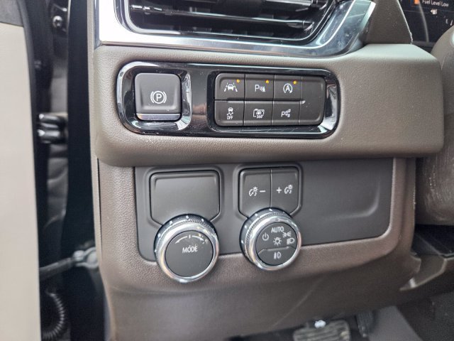 New 2026 Onyx Black GMC Elevation image 23