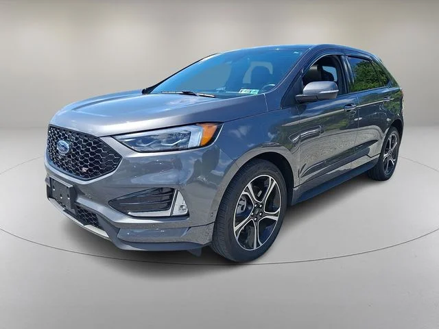 Used 2022 Gray Ford ST image 3