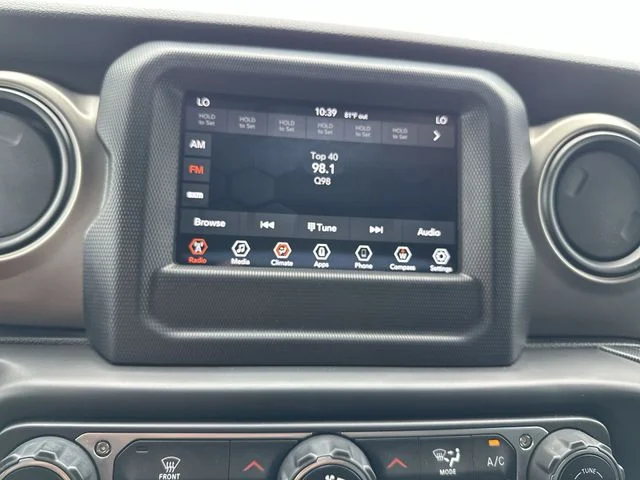 Used 2020 Silver Jeep Unlimited Sport S image 16