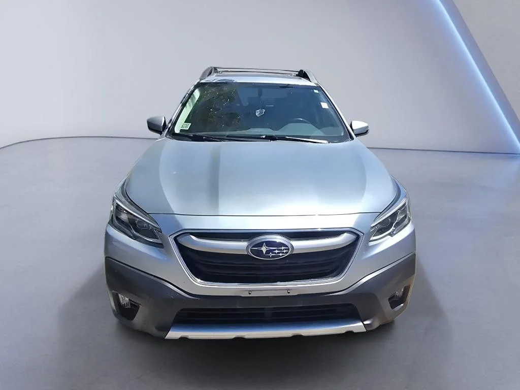 Used 2021 Ice Silver Metallic Subaru Limited image 8