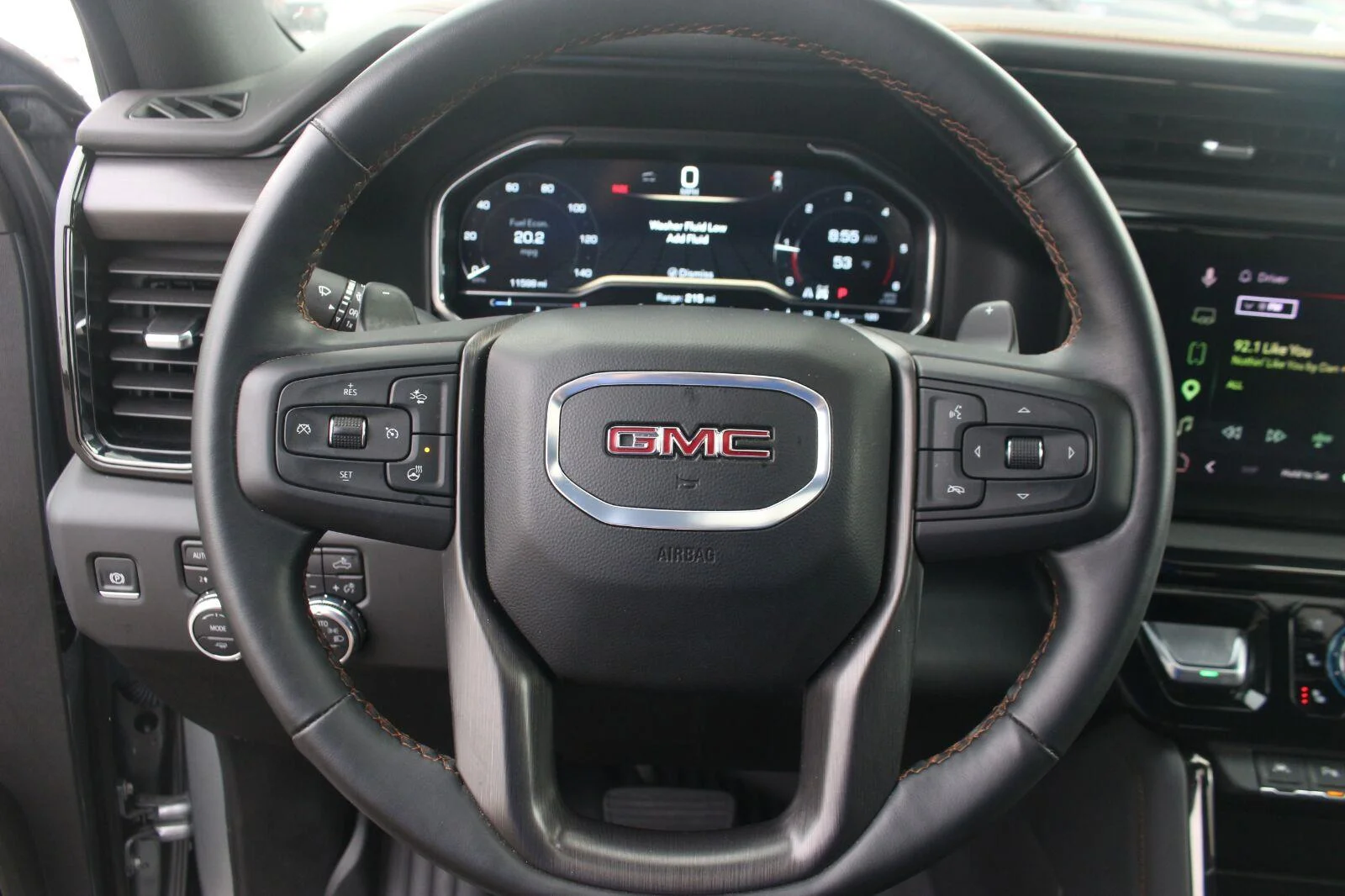 Used 2025 Sterling Metallic GMC AT4 image 21