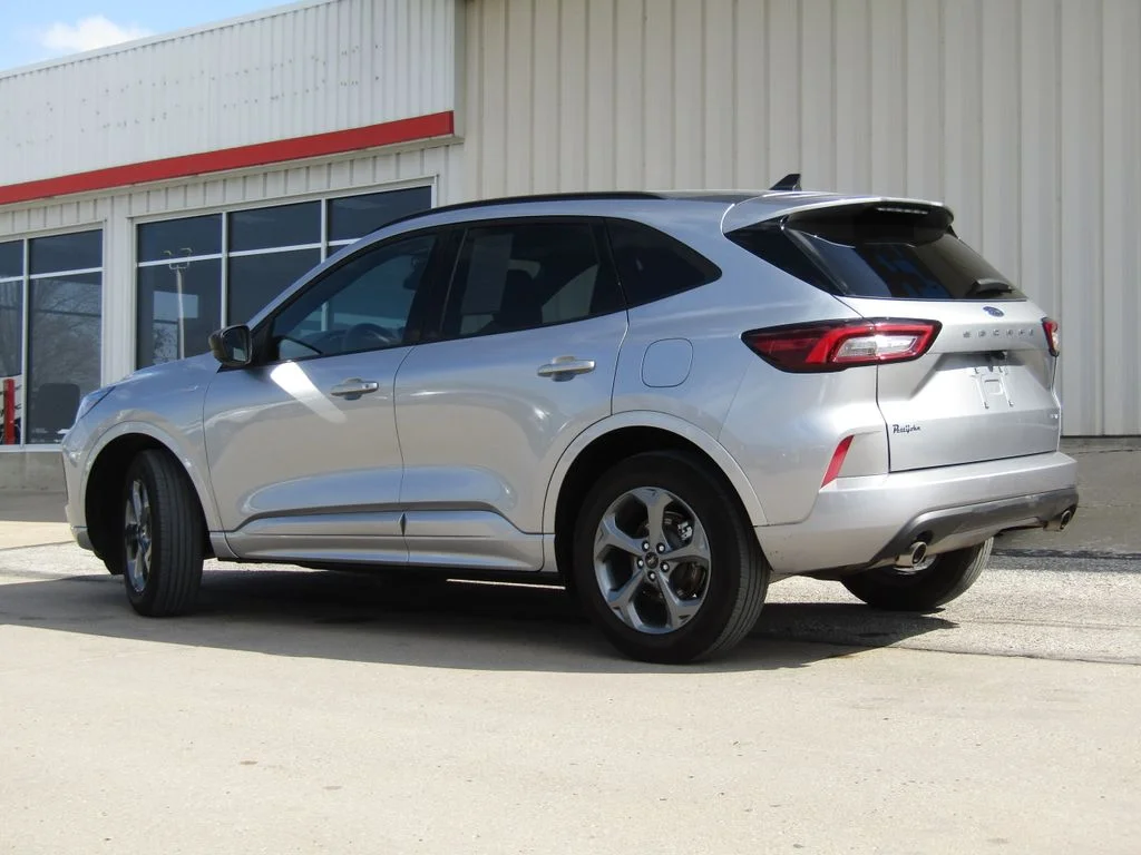 Used 2024 Silver Ford ST-Line image 10