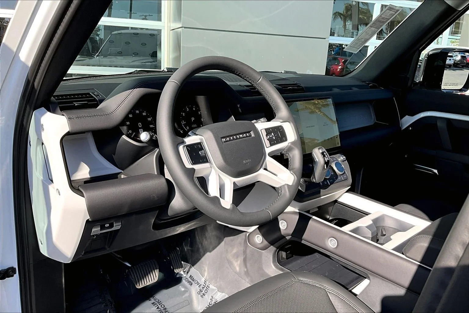 New 2026 Fuji White LAND ROVER S image 6