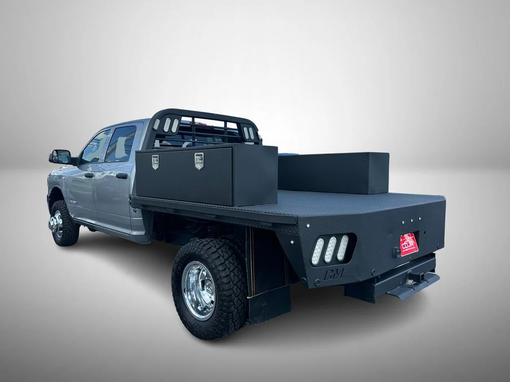 Used 2022 Silver Ram Tradesman image 3