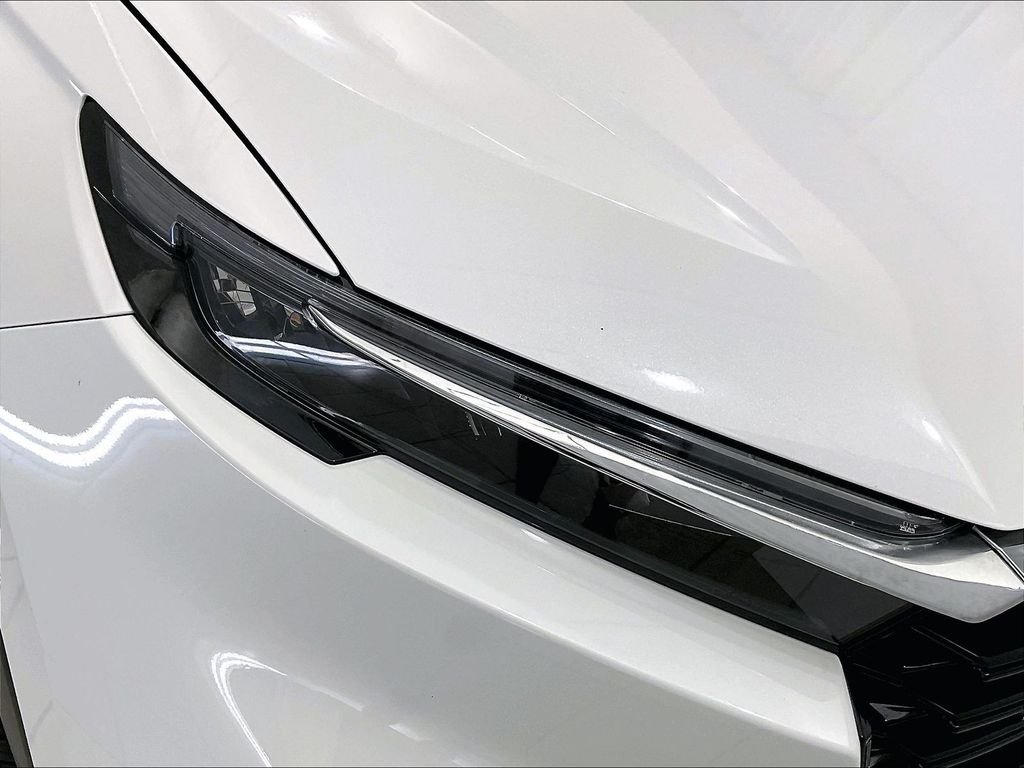 Used 2024 Platinum White Honda EX image 32