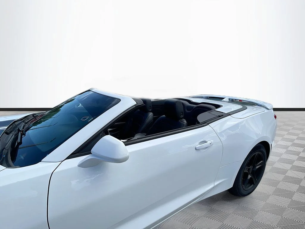 Used 2023 White Chevrolet 1LT image 20