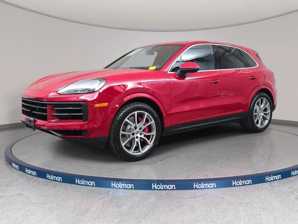 Used 2024  Porsche S image 1