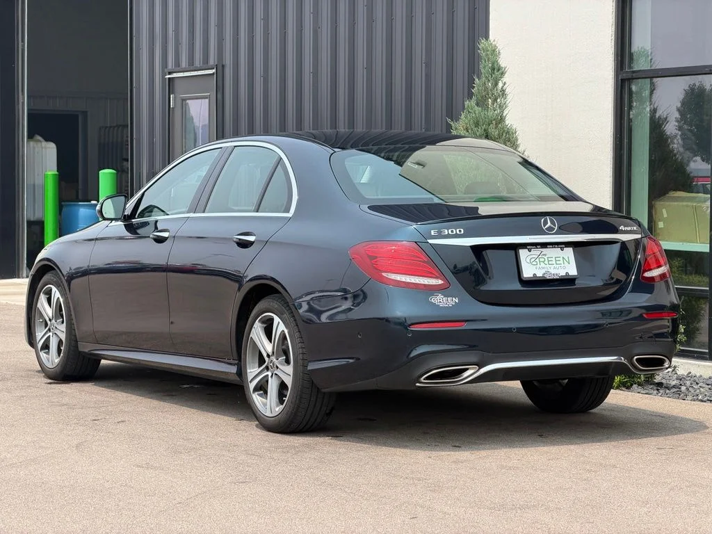 Used 2018 Blue Mercedes-Benz E 300 image 3