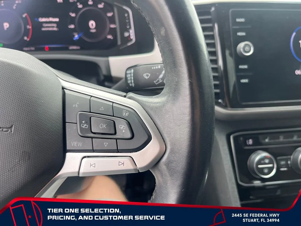 Used 2020 Gray Volkswagen 3.6L V6 SEL Premium image 19