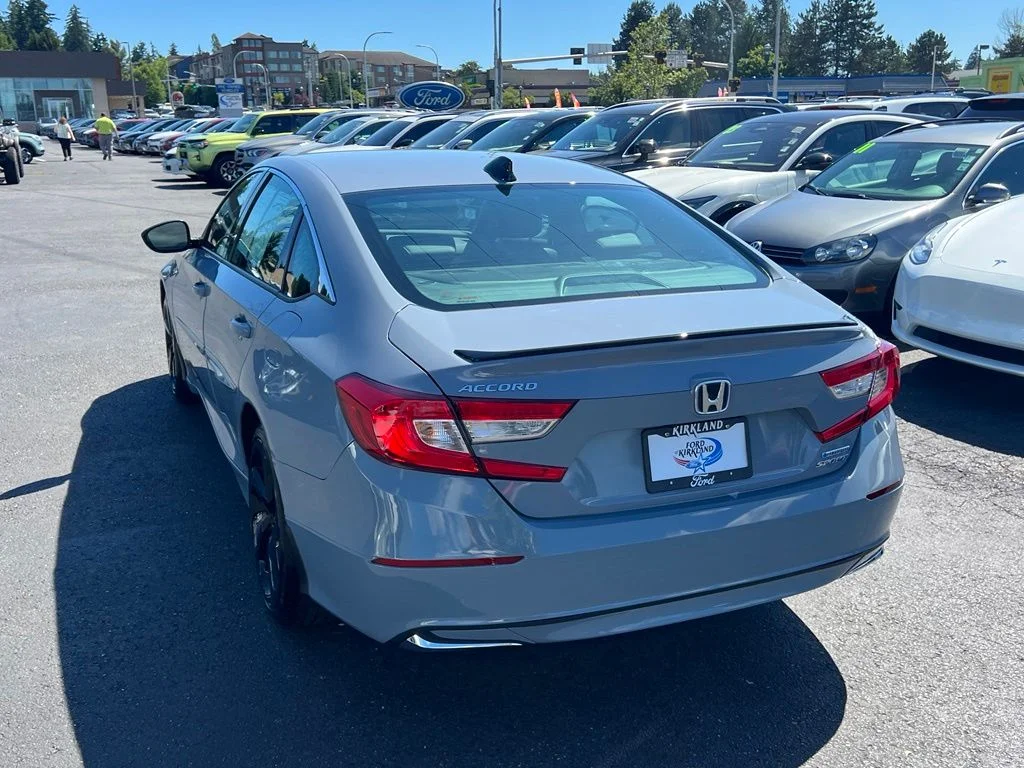 Used 2022 Sonic Gray Pearl Honda Sport image 9