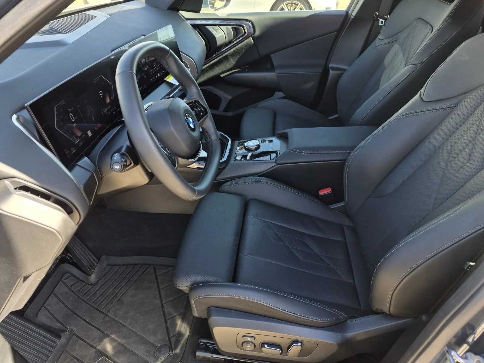 2025 BMW X3 30 - Photo 23