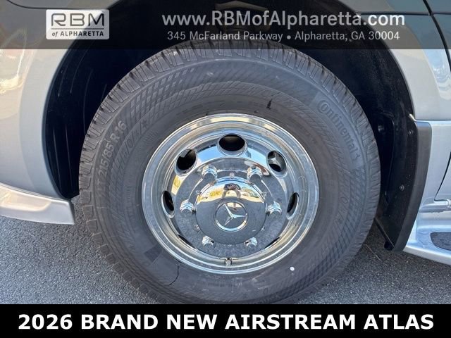 New 2025 high-tech silver metallic Mercedes-Benz Modern Griege image 11