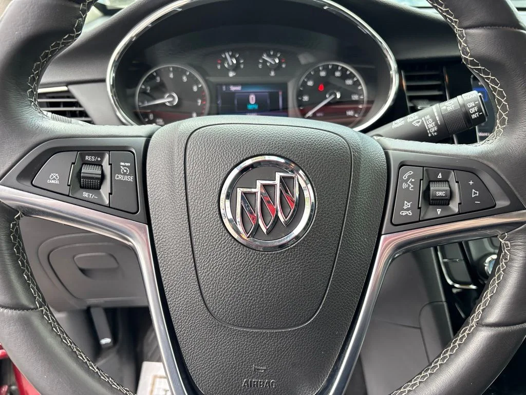 Used 2022 Red Buick Preferred image 23