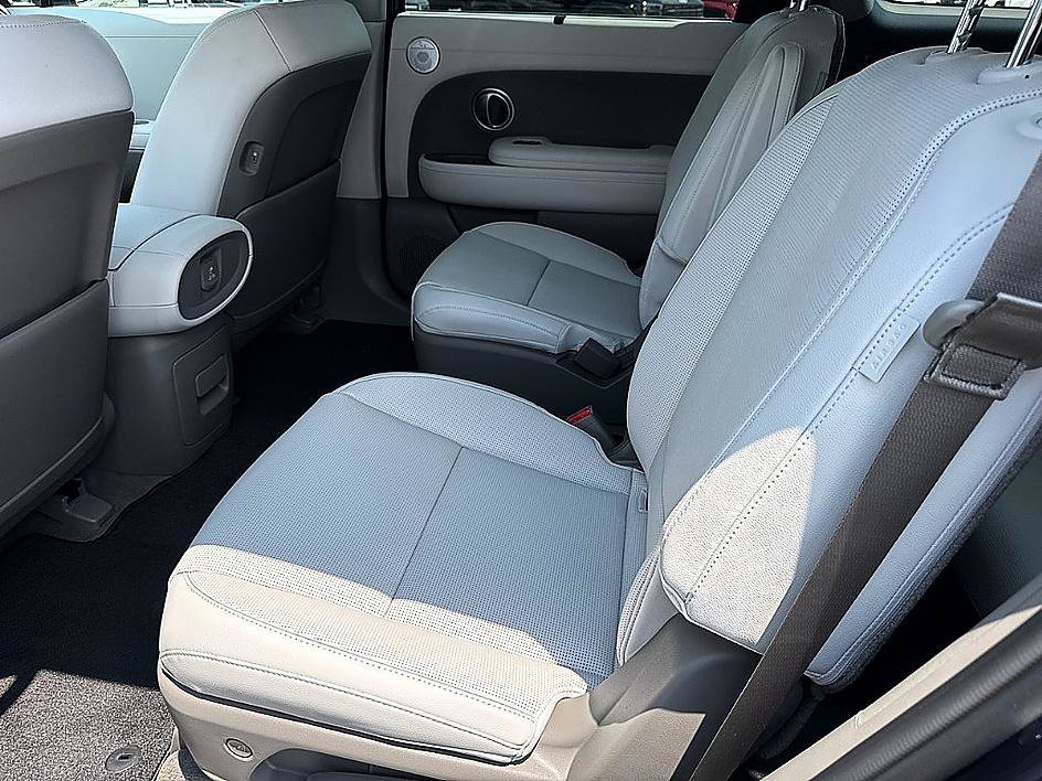 New 2026 Classy Blue Pearl Hyundai Limited image 7