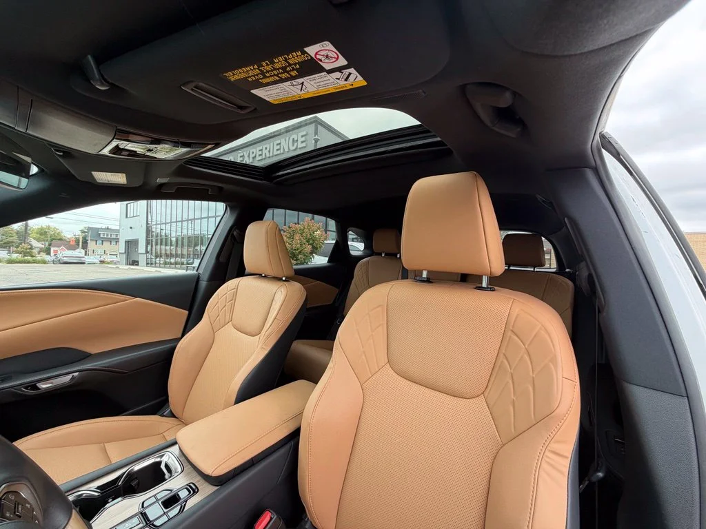 Used 2024 White Lexus 350 Premium image 9