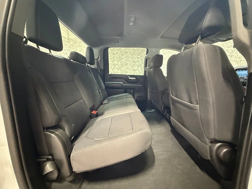 Used 2022 White Chevrolet LT image 10