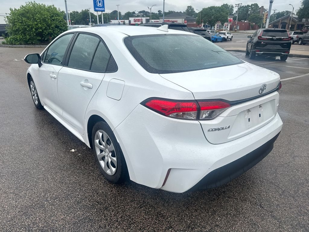 Used 2024 White Toyota LE image 5