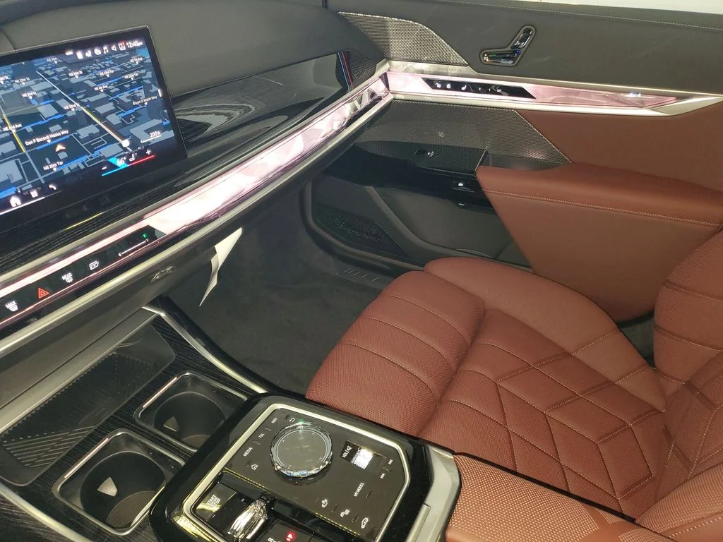 New 2026 Alpine White BMW 740i image 20
