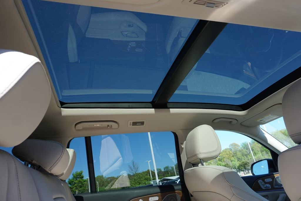 Certified Used 2022  Mercedes-Benz GLS 450 image 46
