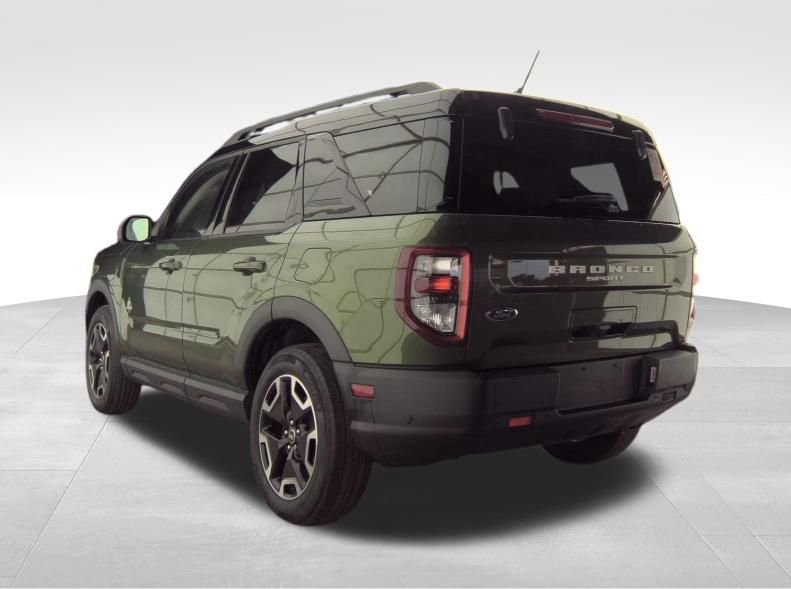 Used 2023 Eruption Green Metallic Ford Outer Banks image 3